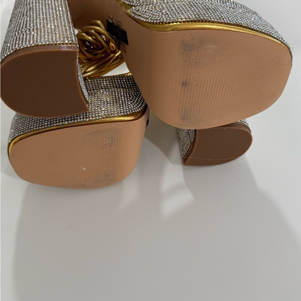 Gold Knot-Strap Platform Sandals - Picture 4 of 4